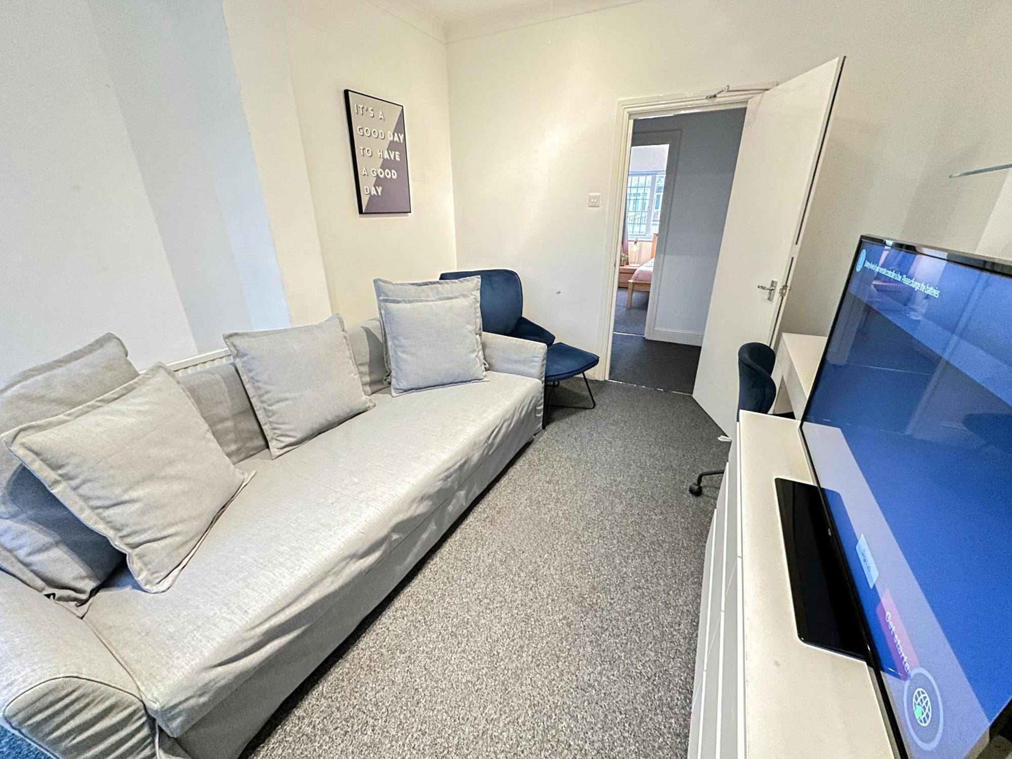 Cosy Apartments Near Hampstead Heath With Free On-Site Parking & Private Gardens, Golders Green Londen Buitenkant foto