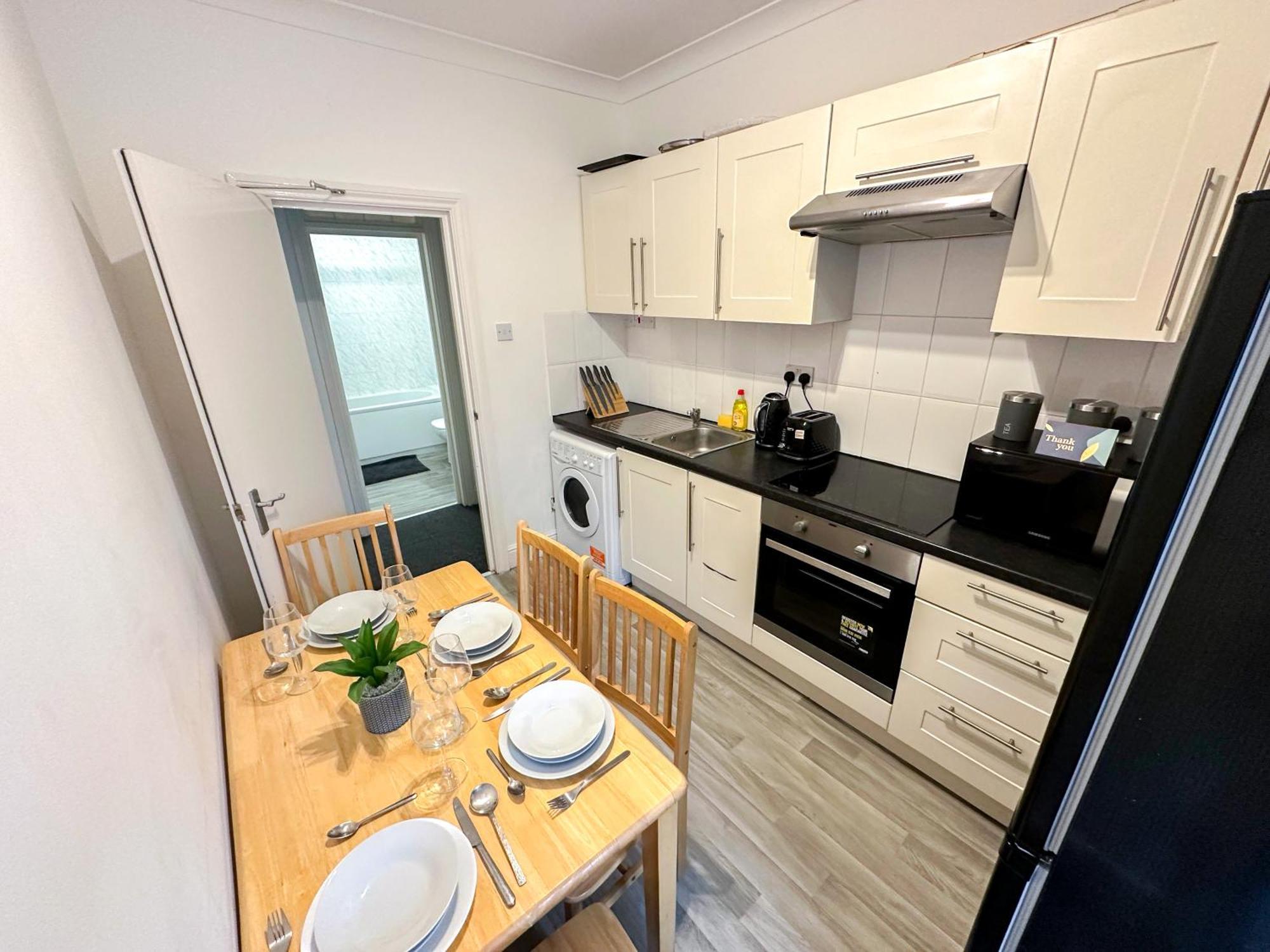 Cosy Apartments Near Hampstead Heath With Free On-Site Parking & Private Gardens, Golders Green Londen Buitenkant foto