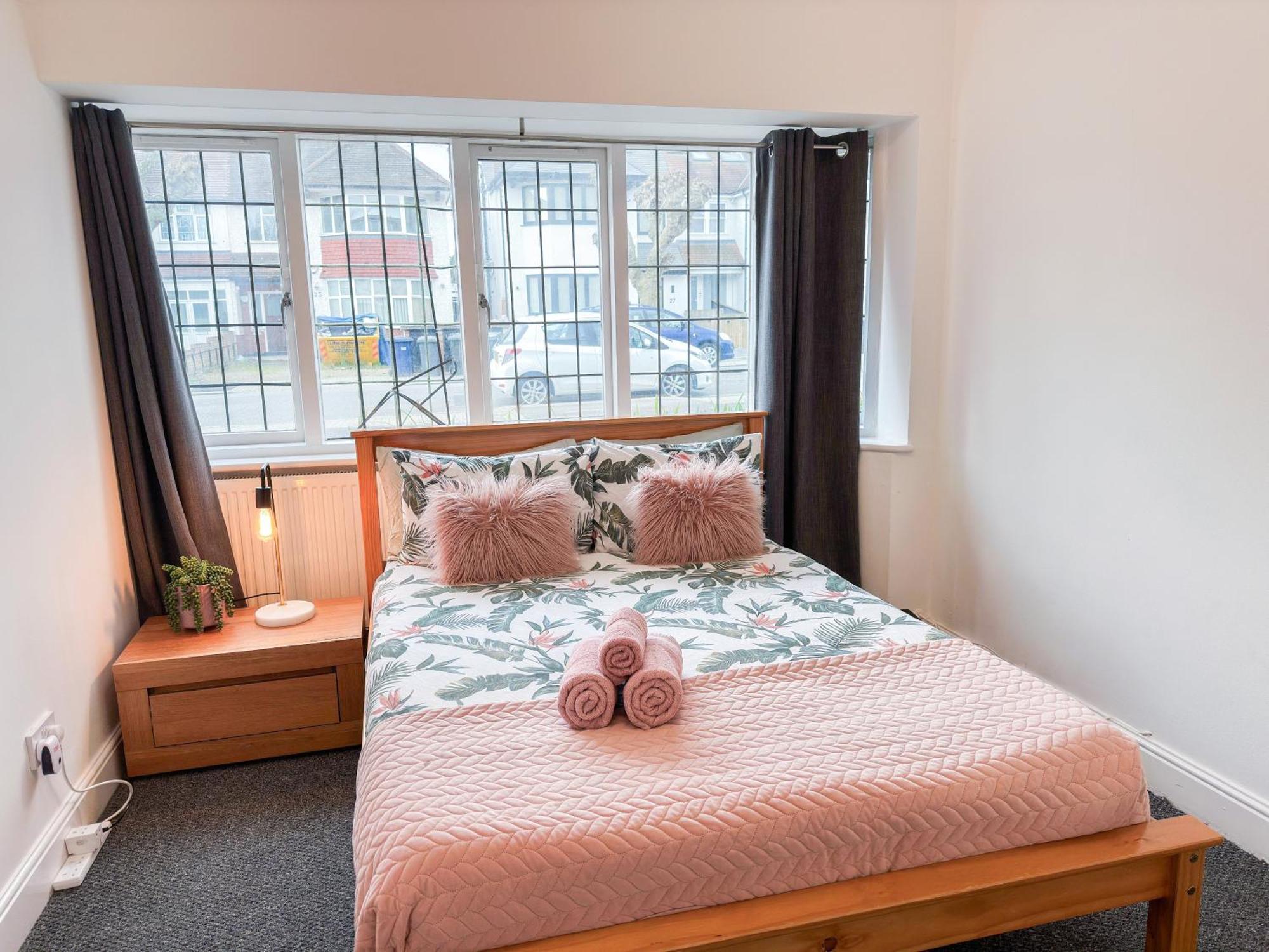 Cosy Apartments Near Hampstead Heath With Free On-Site Parking & Private Gardens, Golders Green Londen Buitenkant foto