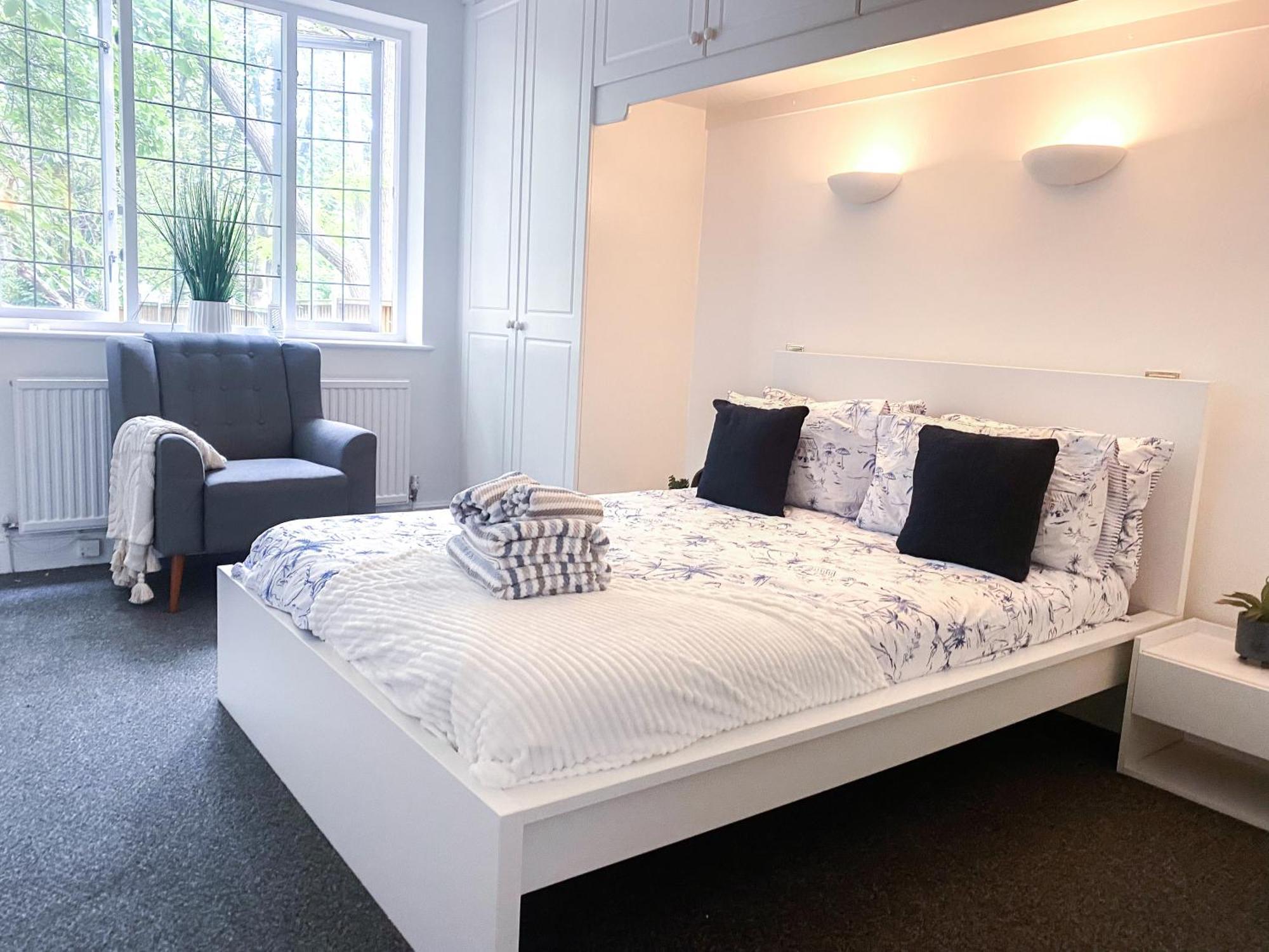 Cosy Apartments Near Hampstead Heath With Free On-Site Parking & Private Gardens, Golders Green Londen Buitenkant foto