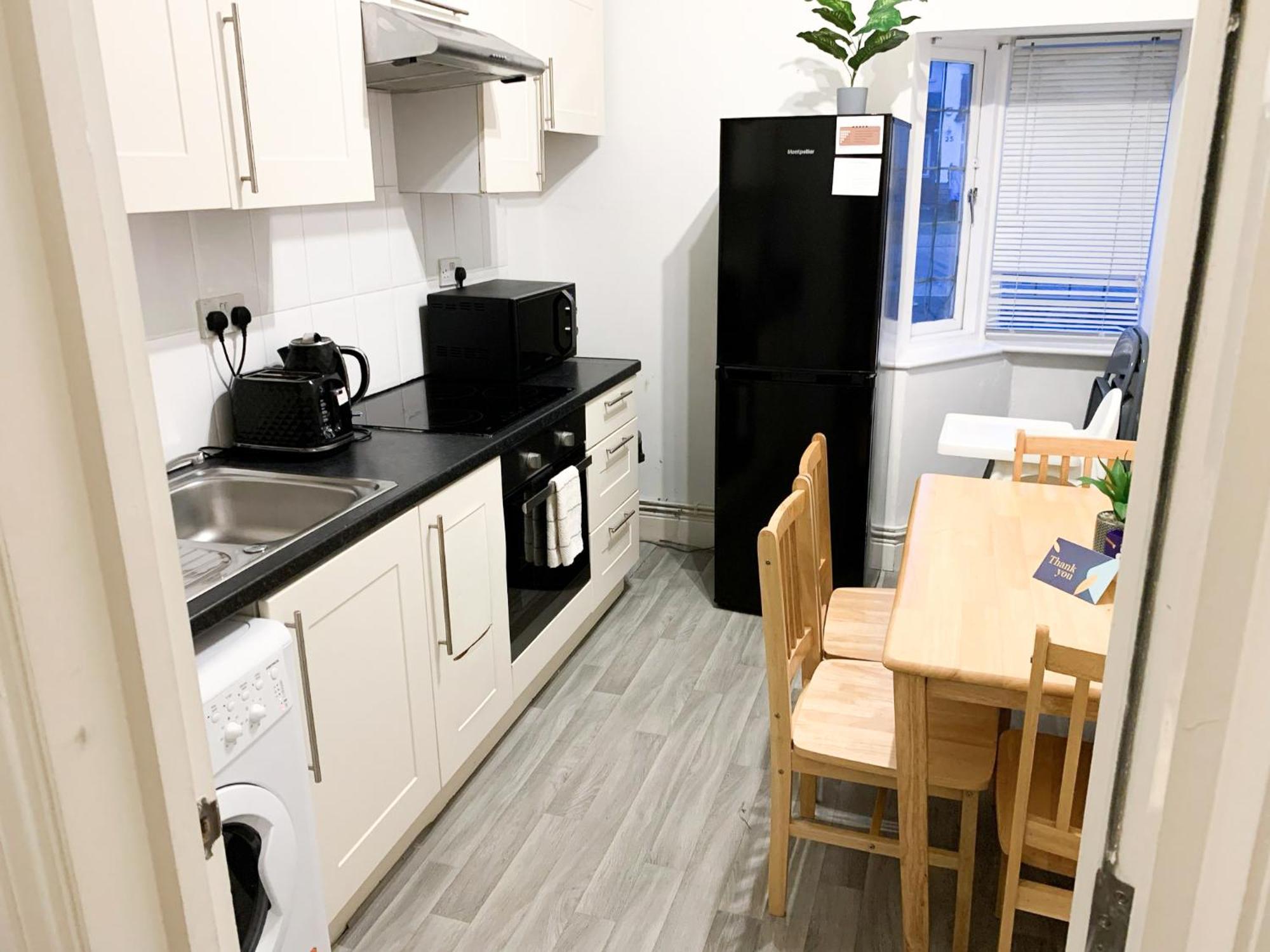 Cosy Apartments Near Hampstead Heath With Free On-Site Parking & Private Gardens, Golders Green Londen Buitenkant foto