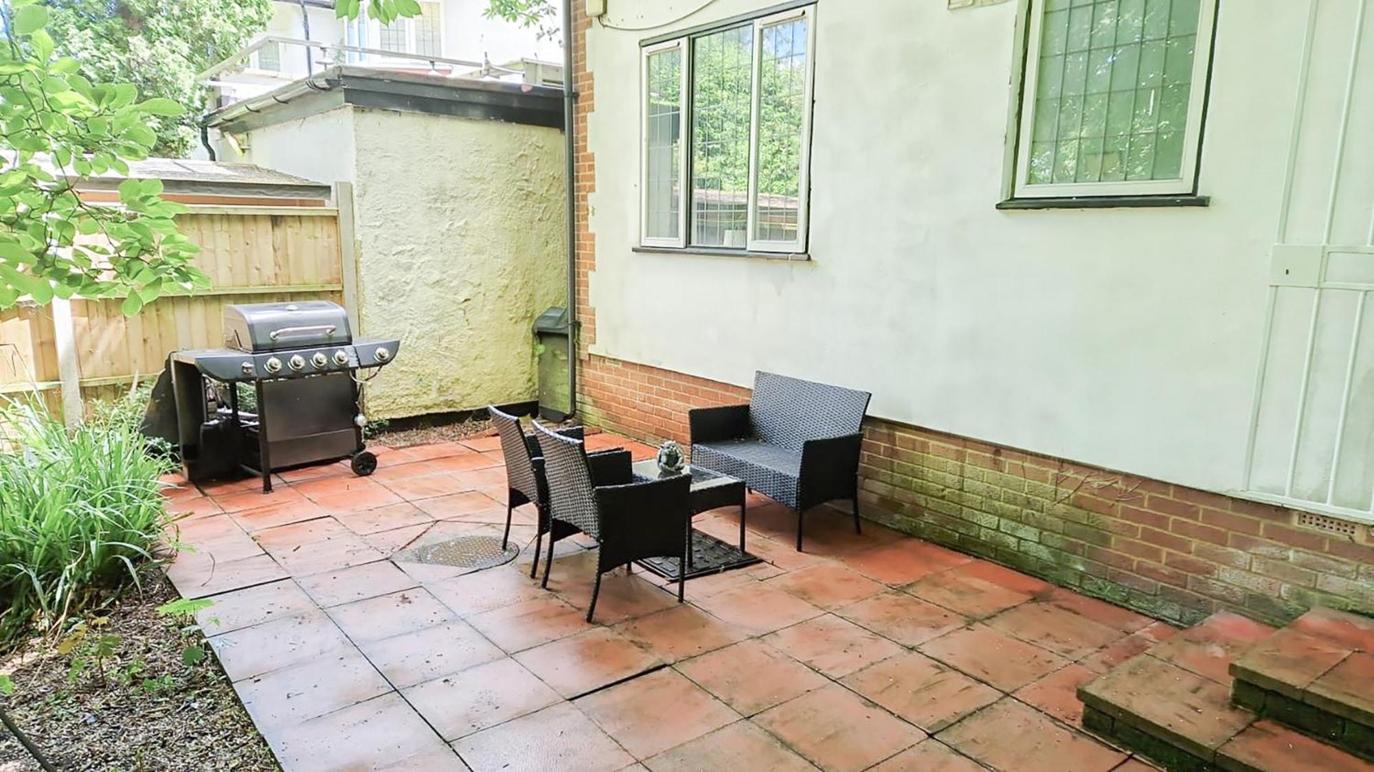 Cosy Apartments Near Hampstead Heath With Free On-Site Parking & Private Gardens, Golders Green Londen Buitenkant foto