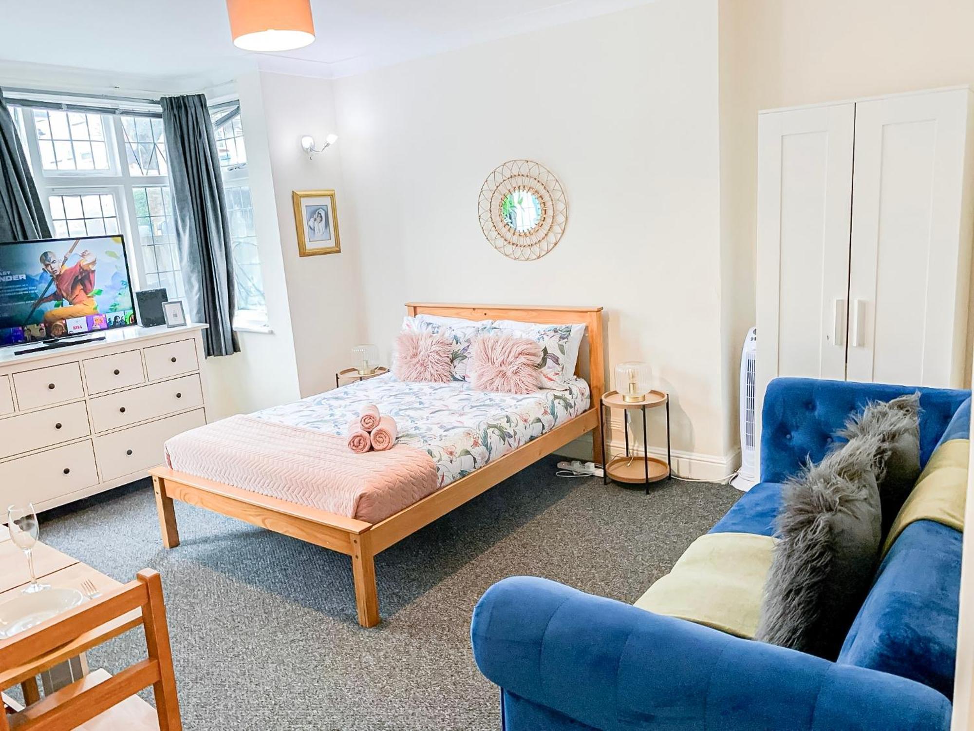 Cosy Apartments Near Hampstead Heath With Free On-Site Parking & Private Gardens, Golders Green Londen Buitenkant foto