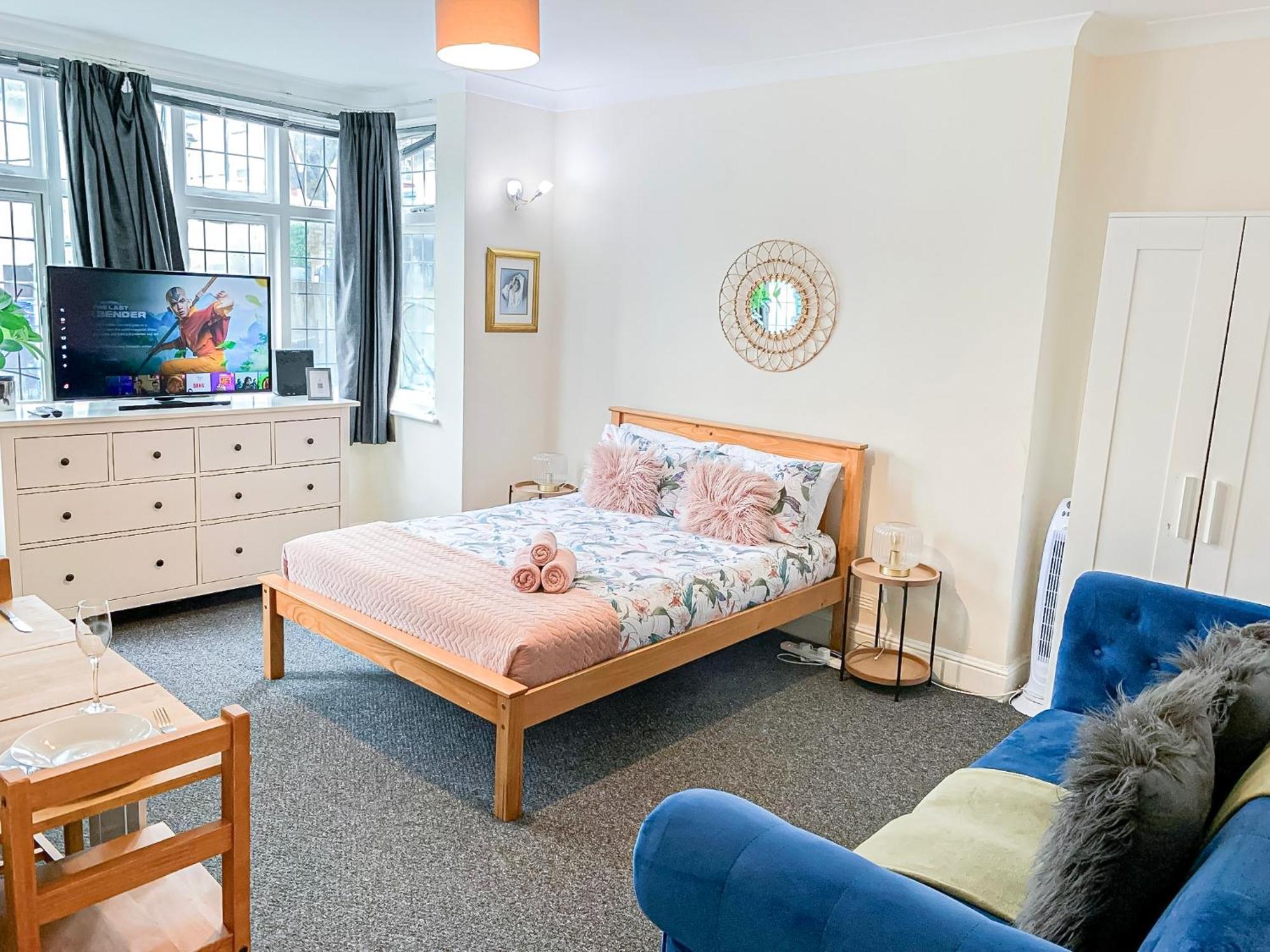 Cosy Apartments Near Hampstead Heath With Free On-Site Parking & Private Gardens, Golders Green Londen Buitenkant foto